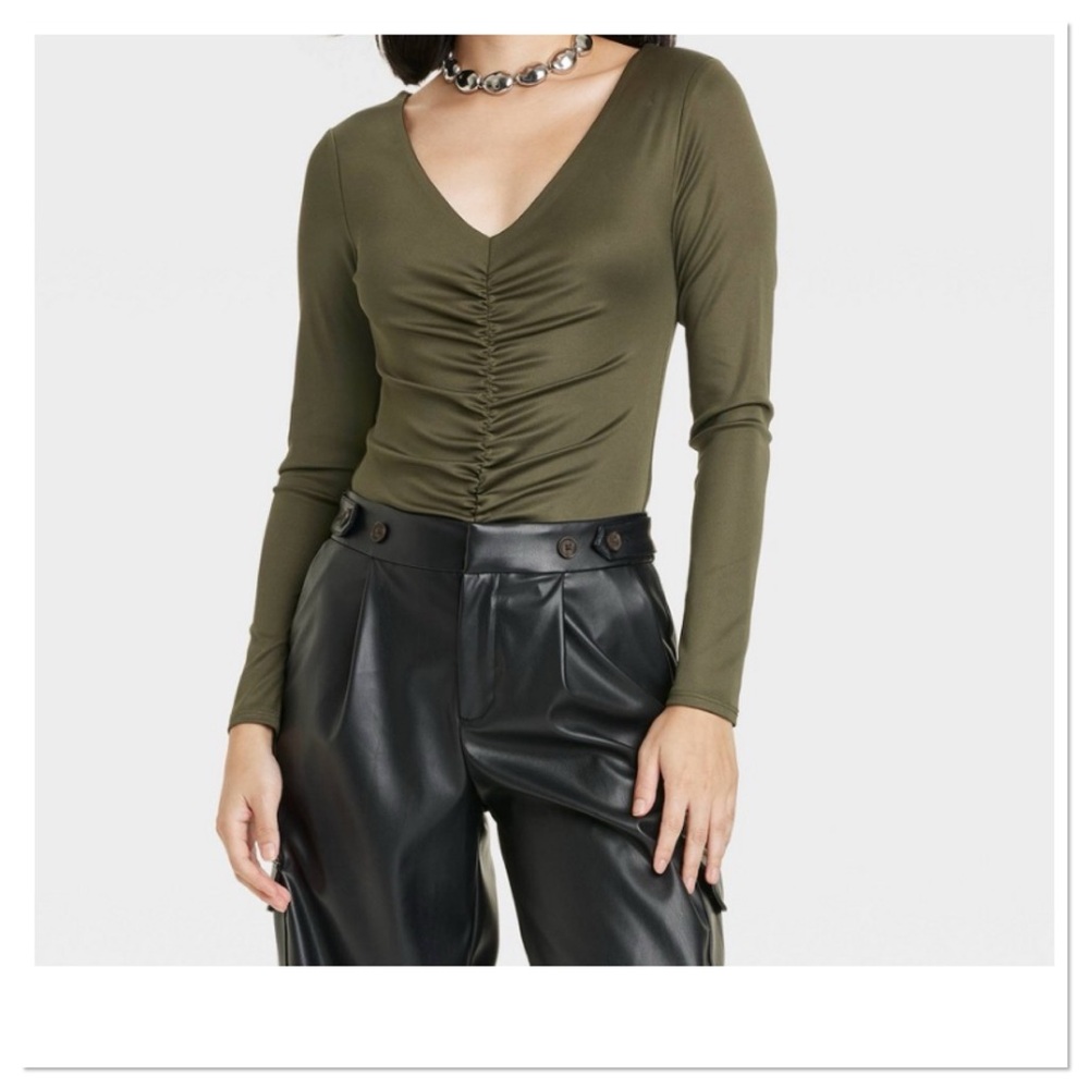 Women’s Long Sleeve Ruched Slim Fit Bodysuit Olive